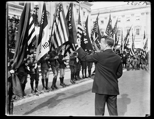 Theodore Roosevelt, Jr., with boy scouts at U.S. Capitol, Washington, D.C.