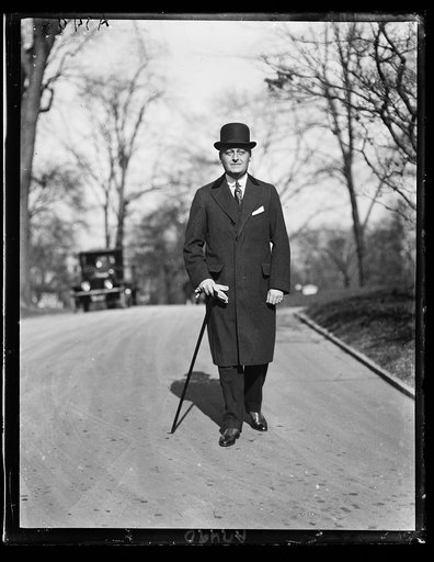 Mortimer] L. Schiff, who [conferred with] Pres. Coolidge, Dec. 23 [...] problem