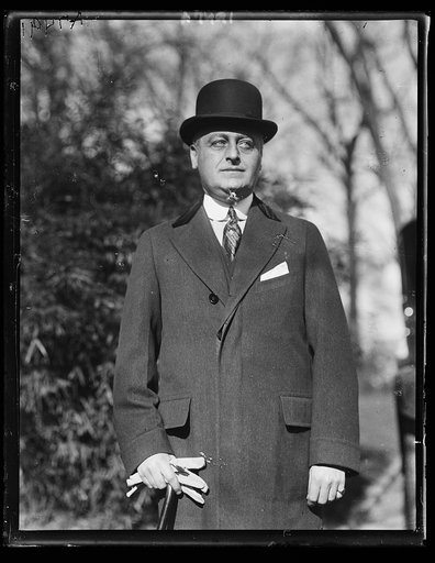 Mortimer L. Schiff, who conferred with Pres. Coolidge. Dec. 12 on the [reparations?] problem