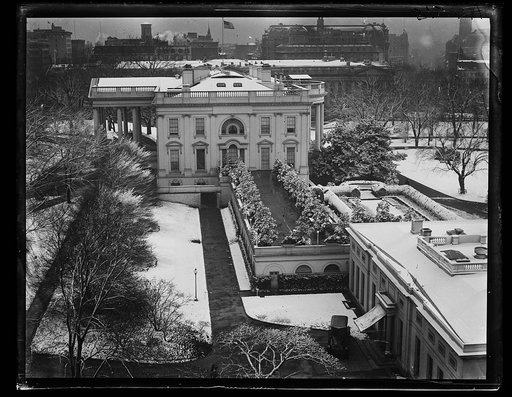 Snow at White House, Washington, D.C.