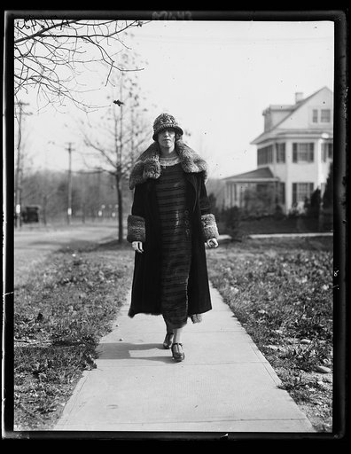 Muriel Gray, debutante