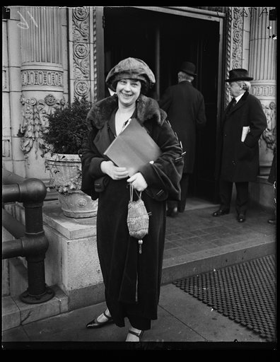 Mrs. Robt. E. Newton, Prov., Rhode Island