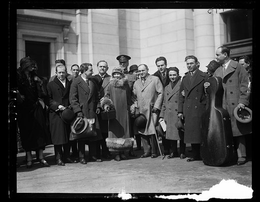 "Roxie" and his gang