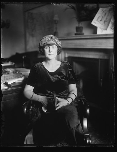 Roxie Stinson, divorced wife of the late Jesse Smith whose tales thrilled the Senate Committee investigating the Dept. of Justice