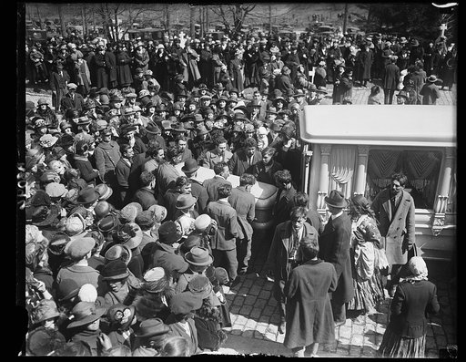 Queen Eleanora the gypsy empress funeral in Mt. Olivet Cemetery