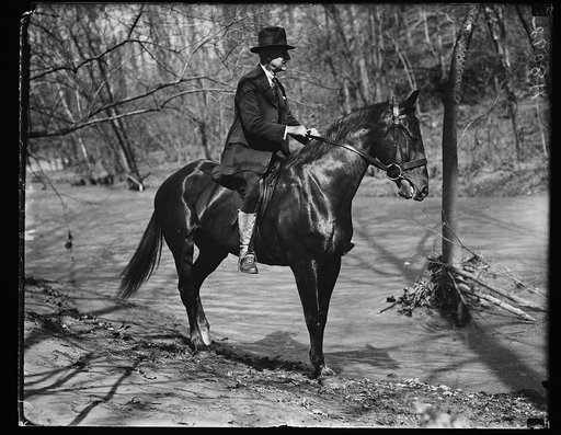 Sen. O.E. Weller of Md. on horseback