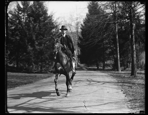 Sen. O.E. Weller of Md. on horseback