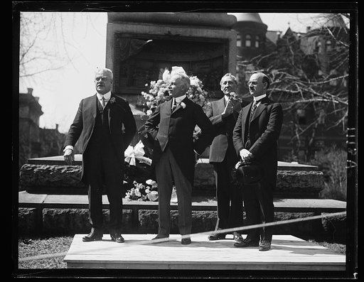 Government and District officials joined with Rep. of Greece in a ceremony held Sun., March 30, at the Daniel Webster Statue. The ceremony was held for the 100 anniversary of the Webster plea before congress for Greek independence