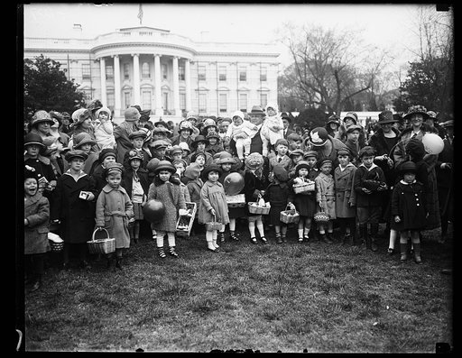 Children, Easter on White House lawn, Washington, D.C.