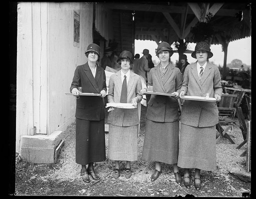 Nat'l Capitol Horse Show. Group of prominent Wash. socialites served refreshments at Wash. horse show for benefit of the Emergency Hospital fund. Left to rt.: Miss Ruth Stoddard, Mrs. Reber Littlehales, Miss Mary Gordon and Miss Bessie McKeldin