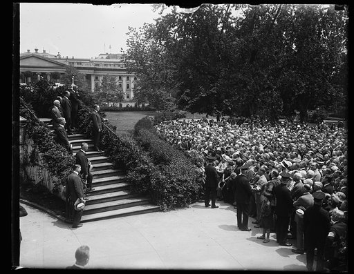 Pres. Coolidge addressing the delegates to the Nat'l Assoc. of Real Estate Boards in session at Wash. from the steps of the South portico of the W.H. [i.e., White House], June 5th
