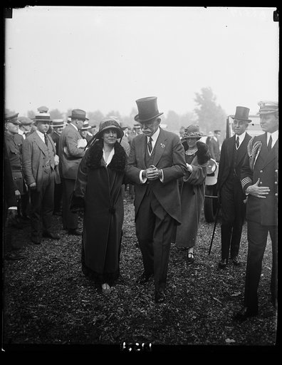 Mrs. Coolidge at horse show
