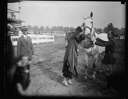 Mrs. Coolidge at horse show