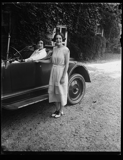 Rock Creek Park scenes. Young women