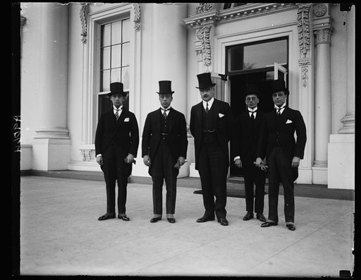 The new minister from Ecuador at White House after presenting credentials to Pres. Coolidge. Lft. to rt.: Emilio M. Terran, Attache, Francisco Oshoa Ortiz, J. Butler Wright, Carlo G. Conche, first Secy., and Juan Bargeris, 2nd Secy