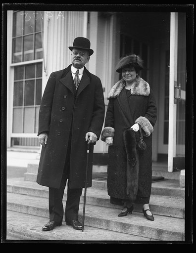 Man and woman at White House, Washington, D.C.