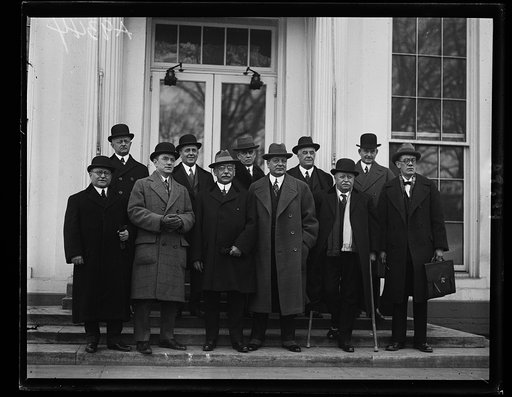 Jan. 21. A committee from the Atlantic States Shipping Advis[...] Board, headed by Emil P. Albrecht, President, called at the White House today to invite President Coolidge to address the next meeting of the organization which will be held in Philadelphia, April, 9th. Left to right, front row; S.B. 