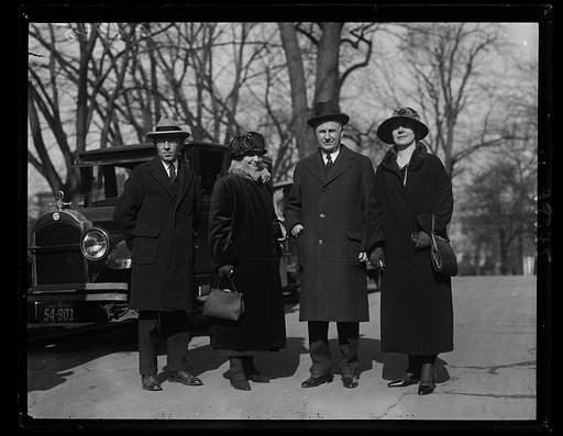 Only woman to bring electoral vote. Miss Sharlot M. Hall of Prescott, Arizona, brought the Arizona electoral vote to Washington. She is the only woman messenger to be sent from any state. With her group, (left to right) are: B.P. Lester, Miss Hall, Senator Cameron and Mrs. R.L. Royal