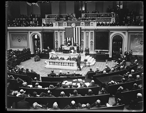 Congress attests election result. At a joint session of the House and Senate the resul [...] ber election received the final attest of Congress today, [...]ary, 11th. The photo shows, Senator Albert Cummins, Presi[...] pro tempore of the Senate and Speaker of the House, Frederick Gi[...] on the Spea