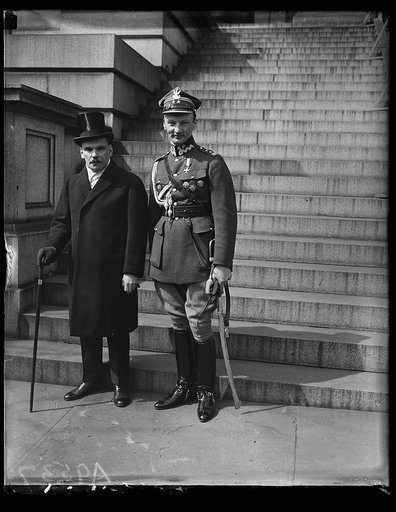 Men at steps of State, War and Navy Building, Washington, D.C.