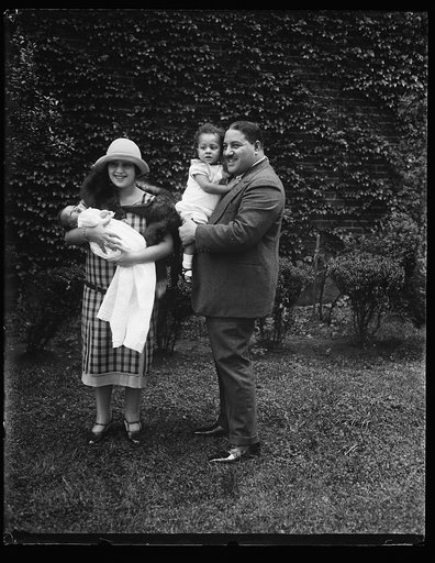 Egyptian envoy with wife and children at the Legation, 1815 Q St.