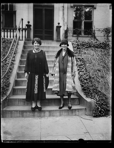 Emmeline Pethick-Lawrence, left