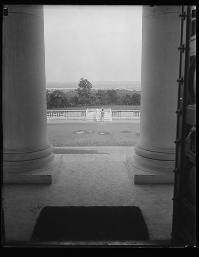 Tomb of Unknown Soldier, Arlington National Cemetery, Arlington, Virginia
