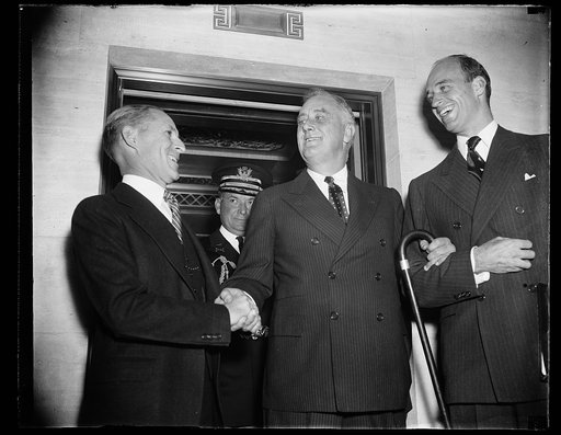 FDR [Franklin Delano Roosevelt] with 2 men