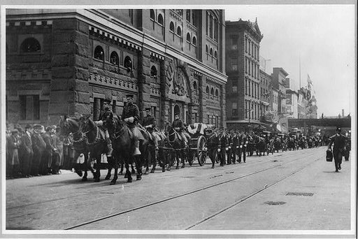 Funeral cortege of Gen. Frederick Dent. Grant passing the U.S. Army Building, New York City. April 26, 1912