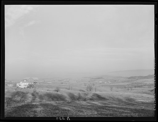 Shenandoah Valley. View across the rolling farm lands of Rockingham County