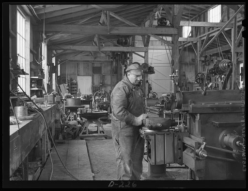 Shenandoah Valley. Braden and Van Fossen Works,a flourishing shop outside of Staunton, which does such heavy work as machining different rock crusher shafts