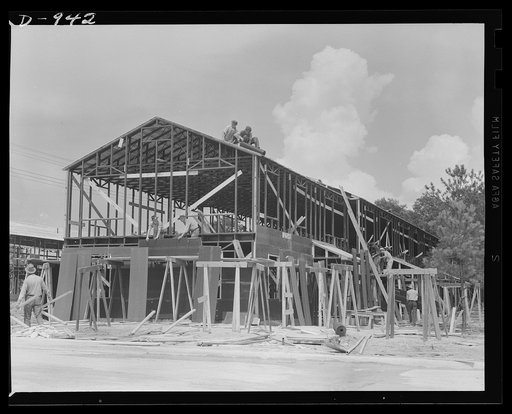 Defense housing Ben Morrell Project, Norfolk, Virginia. Steel frame construction issued in these housing units constructed by the Navy to provide quarters for civilian and married enlisted personnel of the Norfolk naval base. The project consists of 1,362 units with rentals from $17-23 a month