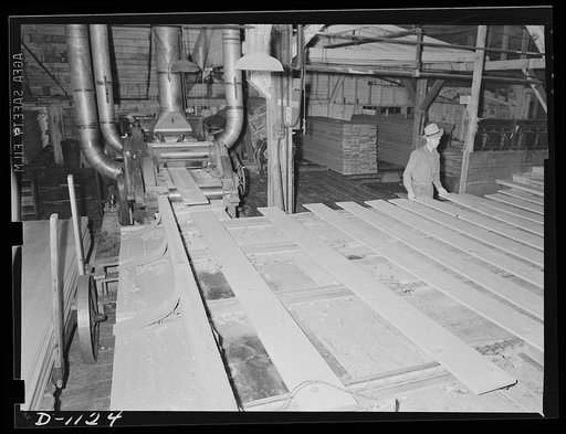 Lumber manufacture. Boise Payette Lumber Company, Boise, Idaho. This fast speed planner finishes about 350 feet of Ponderosa pine boards per minute. Many of these boards are helping to build cantonments and barracks as well as supplying ammunition cases