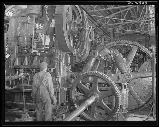 Conversion. Automobile plant. All silent in this huge plant where automobiles were manufactured twenty-four hours a day up until a few weeks ago. This giant will soon be converted to production of tanks for Uncle Sam's army. If conversion is not practical, the machine will be pooled or stored. Chevr