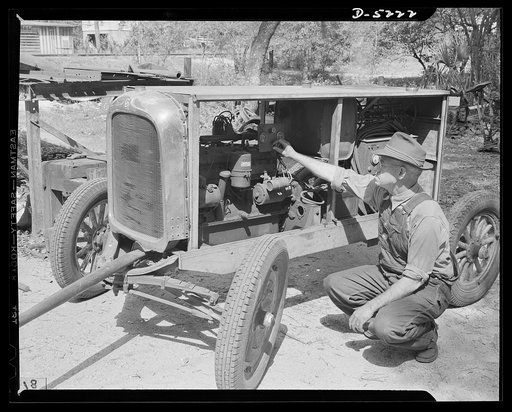 De Land pool. Bits and parts. The members of the De Land, Florida pool solved their welding problem on their first war contract with typical American ingenuity. F.W. Casey had to have a welding generator and couldn't buy one. So he took an old Overland chassis, mounted a Dodge motor on it, attached 