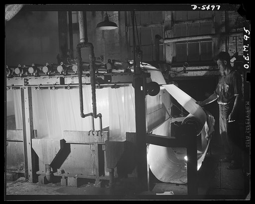 Production. Parachute cloth and shrouds. Silk parachute cloth is washed in an Eastern plant in this continuous machine, following a de-gumming process. Some of this silk, which came from Japan, may pay a surprise visit on its place of origin
