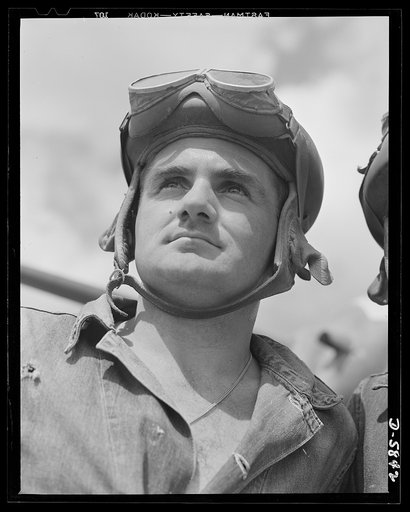 Fort Knox, Kentucky. Armored forces personnel. The Axis won't like him. This husky tank crewman, just graduating from the Fort Knox, Kentucky course for soldiers of the armored forces, has been trained and hardened for the toughest kind of fighting the Axis can put out