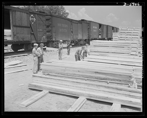 Fort Knox. Army cantonment construction. Lumber is unloaded at Fort Knox, Kentucky for use in the building of barracks and other structures needed by the Army in the training of soldiers for combat duty