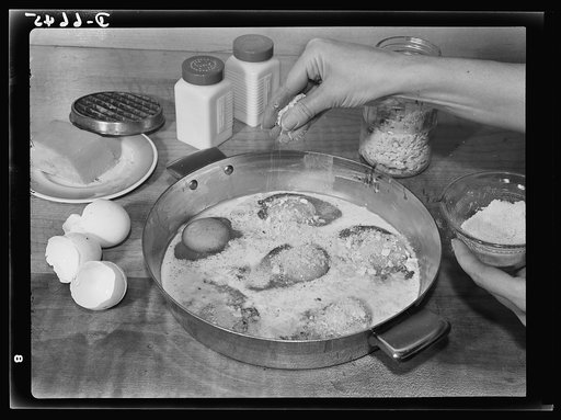 "Share The Meat" recipes. Baked eggs with cheese. Break the desired number of eggs into a hot, well-greased shallow baking dish. Dot with butter or other fat, sprinkle with salt and pepper. Pour just enough milk over eggs to cover them. Sprinkle with a mixture of grated cheese and dry bread crumbs. 