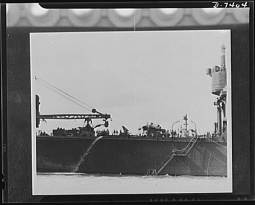 Pearl Harbor bombing. USS Curtiss.Wreckage of Japanese plane, which crashed into one of the cranes, may still be seen on the deck of the U.S. seaplane tender, Curtiss. In addition, the Curtiss was damaged by a bomb explosion on the main deck in the forward part of a hangar. All damage has since been