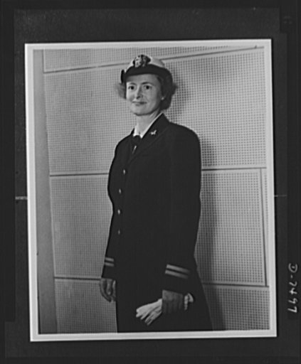 (WAVES (Women Accepted for Voluntary Emergency Service). Lieutenant Jean T. Palmer, U.S. Naval Reserve, of New York. Member of Lieutenant Commander Mildred McAfee's staff