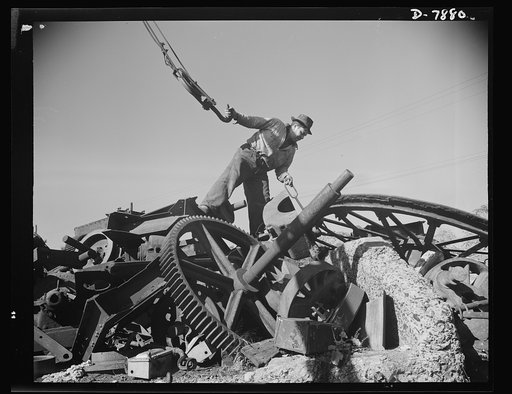 War production drive. Anthracite rallies. How the mines contribute to the nations scrap pile was demonstrated by an enthusiastic miner during an anthracite rally, one of four held in Eastern Pennsylvania, September 28th through October 1st