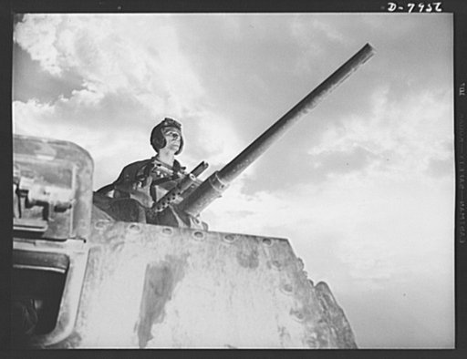 Fort Knox. M-3 tank crews. A good type of soldier mans the M-3 tanks at Fort Knox, Kentucky. The Fort Knox school for tank crews has graduated many men who are now ready to meet the Axis on our far-flung battle lines and on more than equal terms