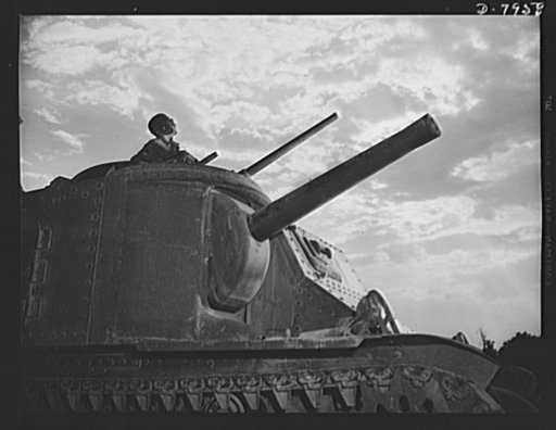 Fort Knox. M-3 tank crews. The crew of an M-3 tank at Fort Knox, Kentucky, learn all the ways of causing trouble for the Axis with a 75mm gun, a 37mm gun and four machine guns. The Fort Knox school for tank crews has graduated many men who are now ready to meet the enemy on our far-flung battle line