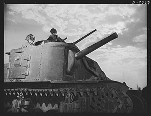 Fort Knox. M-3 tank crews. The crew of an M-3 tank at Fort Knox, Kentucky, learn all the ways of causing trouble for the Axis with a 75mm gun, a 37mm gun and four machine guns. The Fort Knox school for tank crews has graduated many men who are now ready to meet the enemy on our far-flung battle line