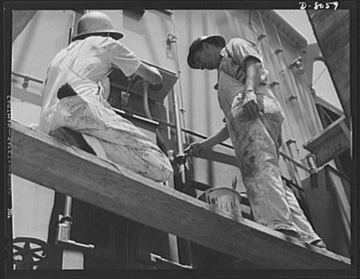 Tennessee Valley Authority. Watts Bar Dam hydroelectric plant. Painting a main power transformer in the switchyard at TVA's hydroelectric plant at Watts Bar Dam on the Tennessee River. Located 530 miles above the mouth of the Tennessee River, the dam has an authorized power installation of 90,000 ki