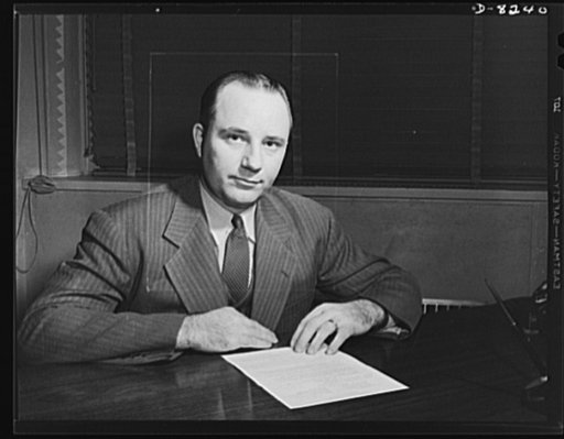 Delmond Garst