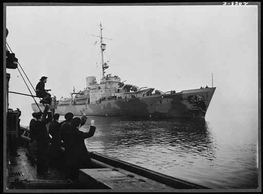 Big U.S. naval base in Ulster built by American and British workers. Londonderry is now America's premier naval base in Europe. Nearly 800 American technicians, with over 2,000 local workers, built it in six months, all the equipment down, to the last nut and bolt, coming from the U.S.A. American an