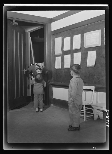 War workers nursery. Leaving her youngster at a well-run nursery school in Oakland, California, this war-working mother can devote all her thoughts to the job, knowing that the child will be kept busy and happy during the day