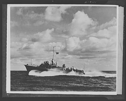 8th Army in Tripoli. Royal Air Force Rescue launch speedboat to action from a desert port on the Mediterranean during the Tripoli campaign